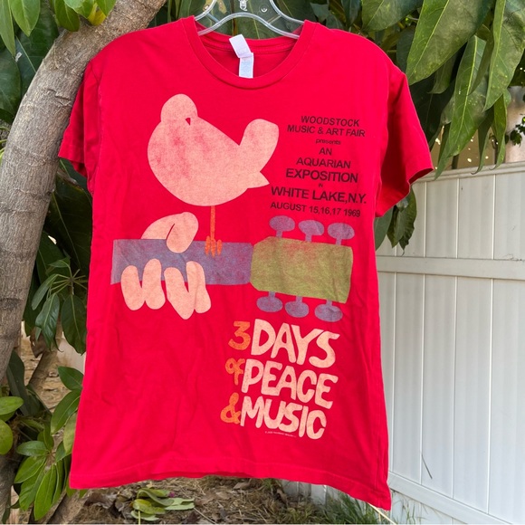 Woodstock Music & Art Fair 1969 Reprint T-Shirt from 2008 in Red. - Picture 2 of 8